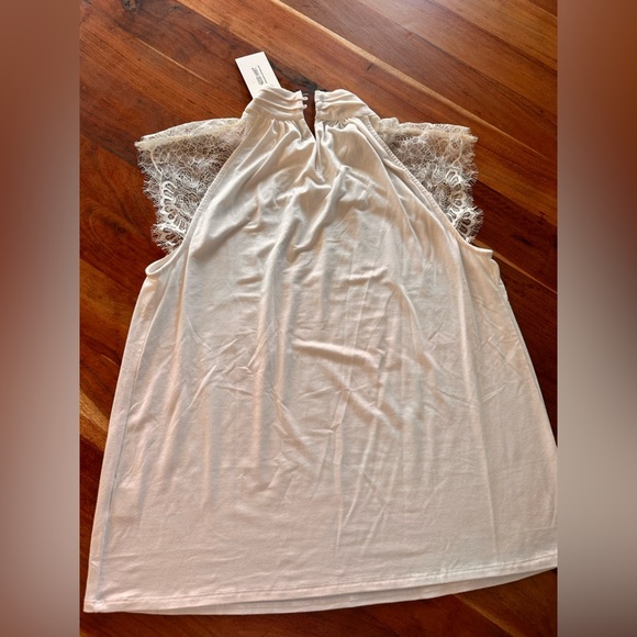 Good Hart Elegant White Lace Chemise - Picture 5 of 5